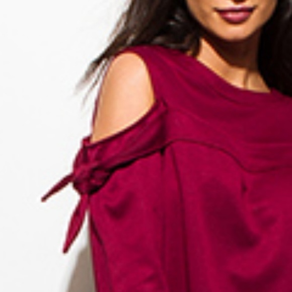 Wine long sleeve cold shoulder tie boho top NWT - Picture 2 of 6